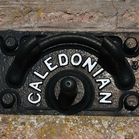 クリフ The Highlandman Station Bed & Breakfast エクステリア 写真